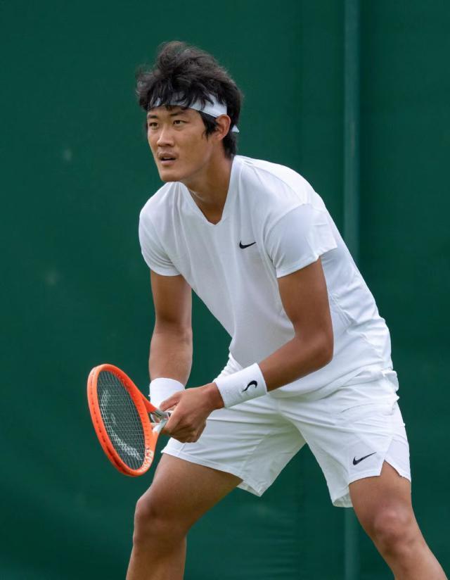 1655623924406015492.jpg 张之臻-温网吧比赛图.jpg