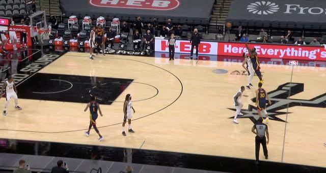 开云官方网站-追梦离谱中圈三分送葬勇士 库里出场时间再引争议