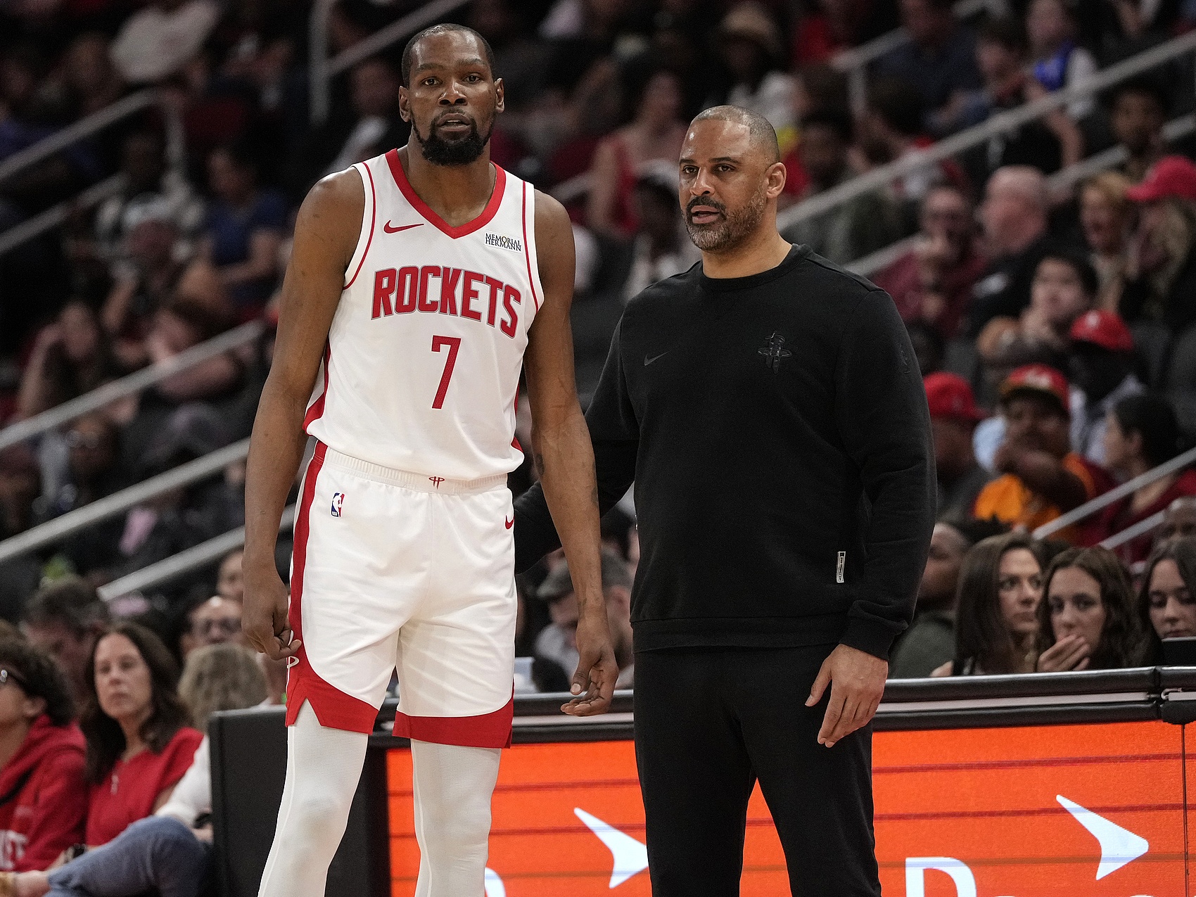 开云登录-KD：我们从比赛一开始就充满了能量 对手迫近比分后也保持了镇定